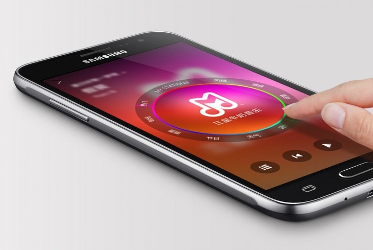 الأعلان عن هاتف Galaxy J3 مع شاشة 5 بوصة
