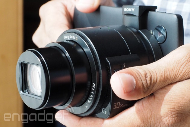 تحديث عدسات سوني 'lens camera' مع QX30