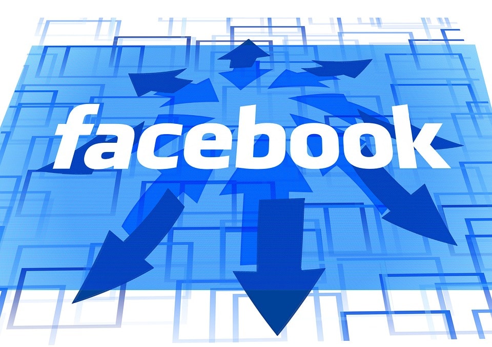 تحكم في منشورات الفيس بوك التي تظهر أولاً الأصدقاء الصفحات ومن تتابع